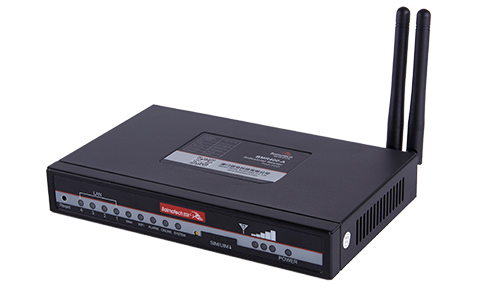 佰馬BMR400工業(yè)級4G路由器，是連鎖店分支機(jī)構(gòu)組網(wǎng)利器。集成4G//WiFi/有線等通信方式，支持?jǐn)z像頭、掃碼槍、電子大屏、收銀機(jī)等設(shè)備匯聚接入，方便集團(tuán)總部高效管控遍布全國的連鎖店。包括自助設(shè)備管理、收銀管理、視頻監(jiān)控、WIFI覆蓋、廣告屏內(nèi)容推送等。