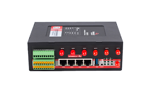 佰馬BM-A6系列AI智能網(wǎng)關(guān)，具備強(qiáng)大AI算力，支持豐富AI算法，賦能各行業(yè)智能聯(lián)動(dòng)應(yīng)用。為客戶提供便捷的設(shè)備接入、算力支撐、算法配置、應(yīng)用升級(jí)等功能，具有輕量化、高性能、低功耗、接入便捷、易于擴(kuò)展等特點(diǎn)。（佰馬BM-A6為系列型號(hào)，包含多種類型、多種數(shù)量端口的設(shè)備）