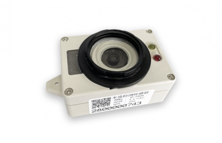 佰馬視覺車流檢測傳感器，擁有優(yōu)秀的圖像采集、圖像處理能力，運(yùn)動(dòng)物感知能力，實(shí)現(xiàn)機(jī)動(dòng)車輛、非機(jī)動(dòng)車及行人的識別。結(jié)合NEMA路燈單燈器、NEMA集中控制器，實(shí)現(xiàn)『燈隨車動(dòng)』等精準(zhǔn)照明控制與管理。