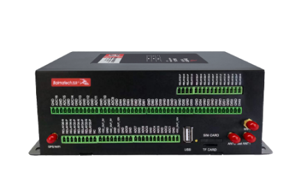 佰馬智能區(qū)域控制器，實現(xiàn)對物聯(lián)網(wǎng)設備的智能自主感知和控制，相較傳統(tǒng)PLC具有更強大的處理能力、更靈活的聯(lián)動控制、支持更豐富通信協(xié)議、更通用的編程語言環(huán)境、更易于使用及維護、更高性價比。