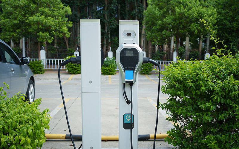 戶外電動車充電樁.jpg